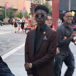 Meet your Posher, Chase